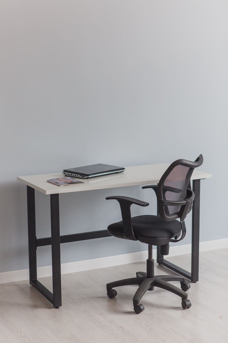 Стол компьютерный Good Desk,размер 120х70х75 см, цвет белый, цвет ножек черный