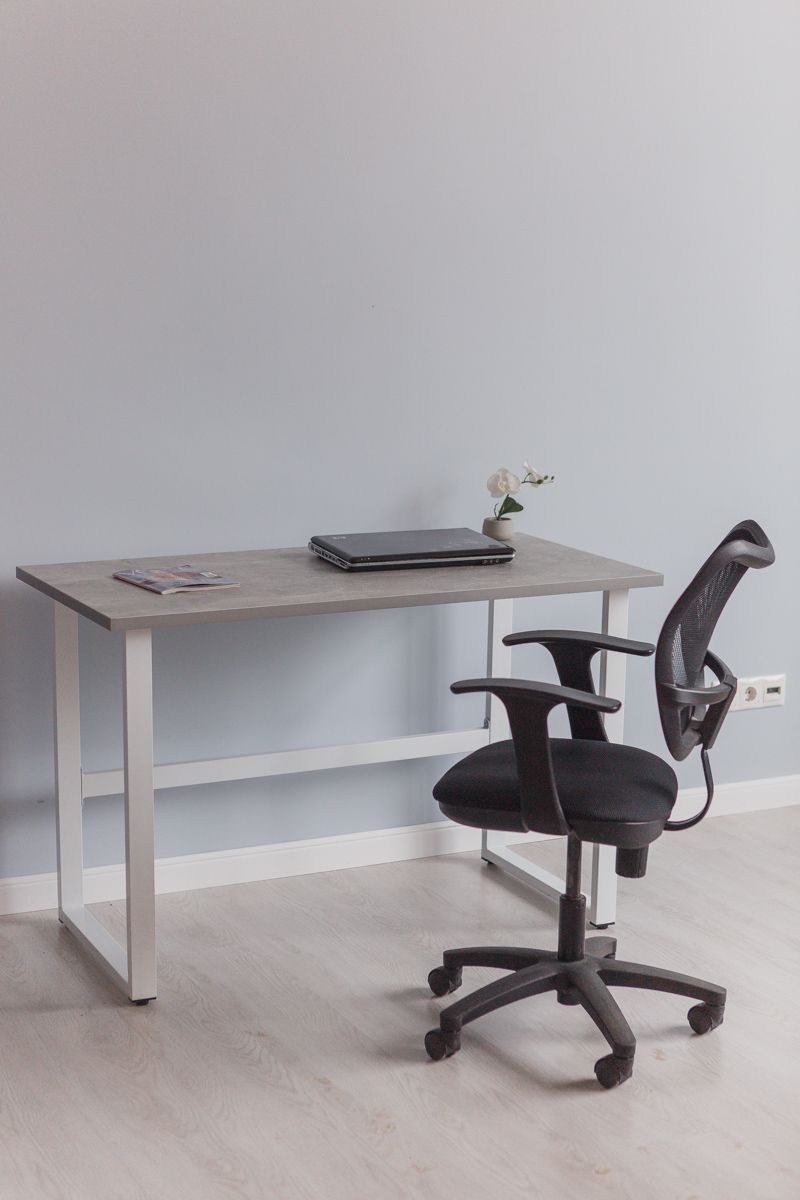 Стол компьютерный Good Desk LIGHT,размер 120х60х75 см, цвет ателье светлый, цвет ножек белый