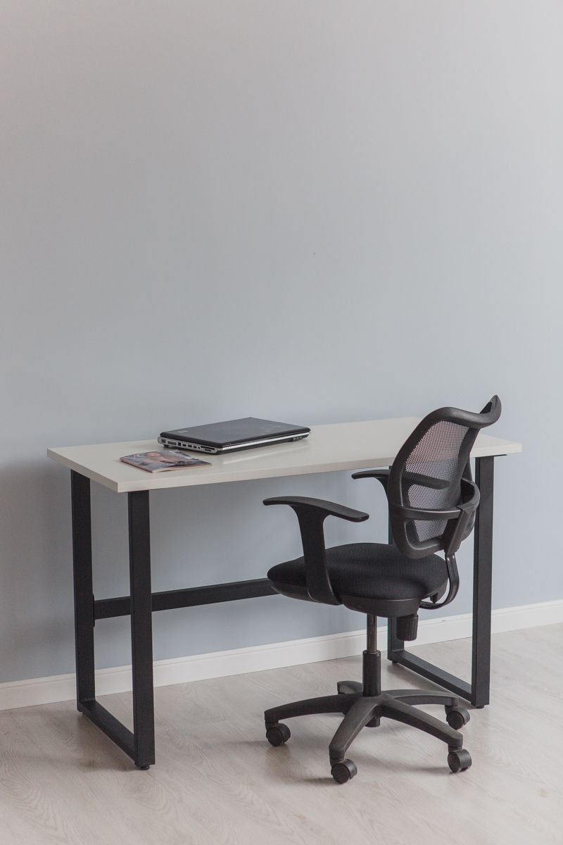 Стол компьютерный Good Desk LIGHT,размер 120х60х75 см, цвет белый, цвет ножек черный