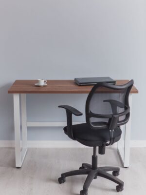Стол компьютерный Good Desk LIGHT,размер 90х60х75 см, цвет дуб табачный, цвет ножек белый
