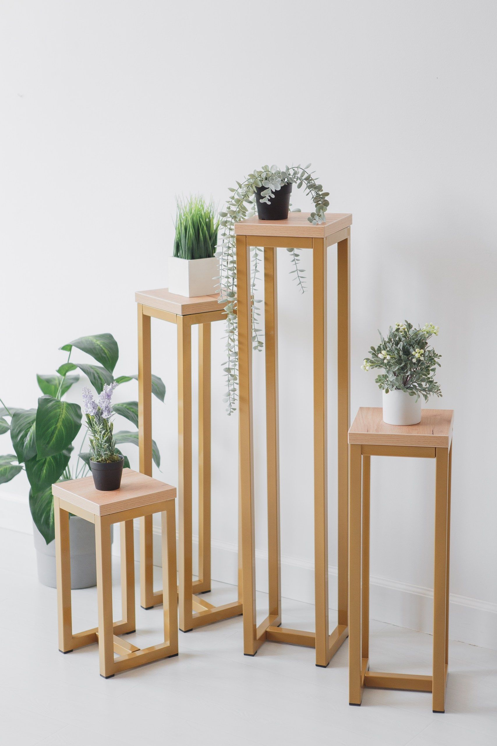 Цветочница-подставка Flowers Tower 100х20х20см дуб золотой, корпус золотой