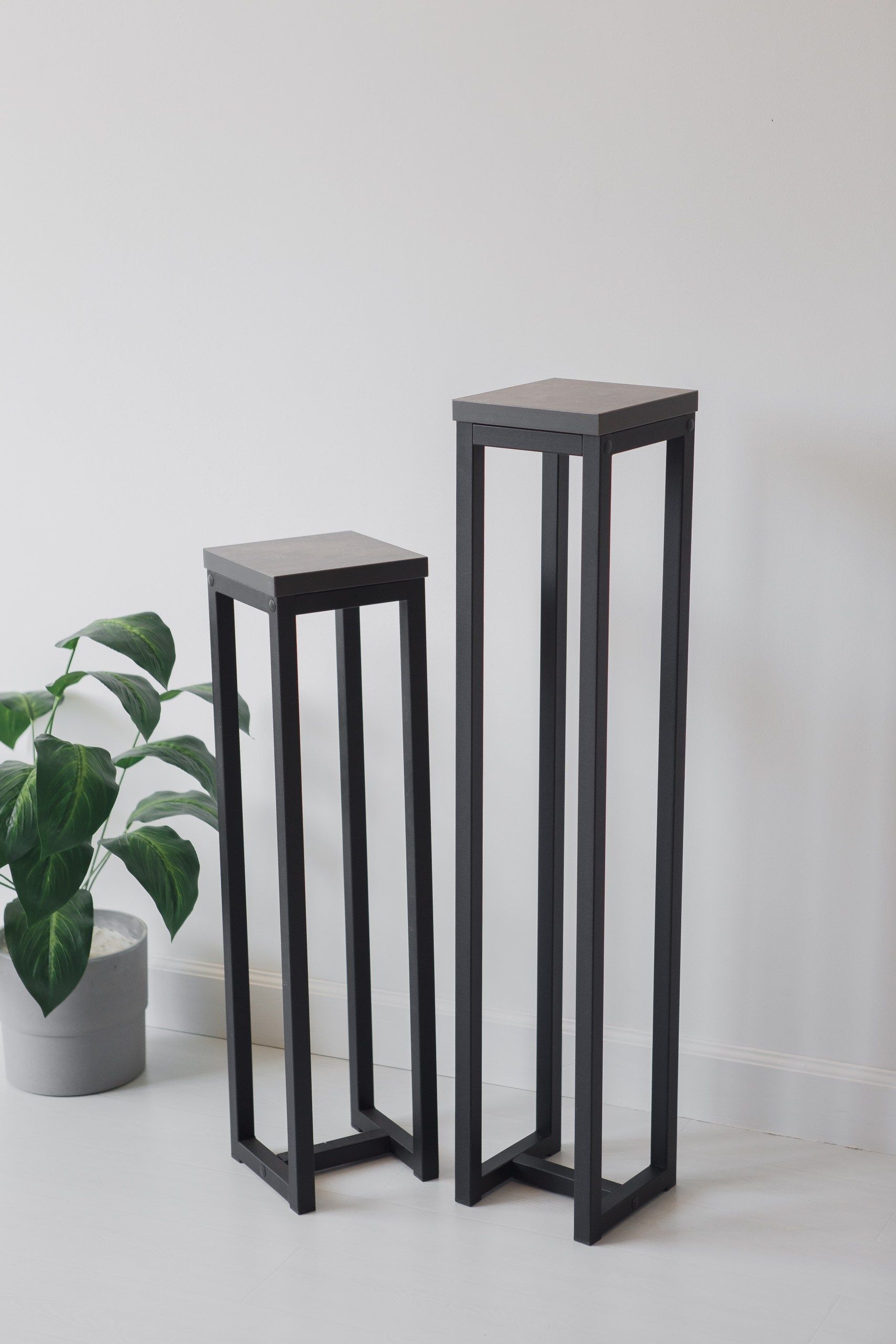 Цветочница-подставка Flowers Tower 100х20х20см ателье темный, корпус черный