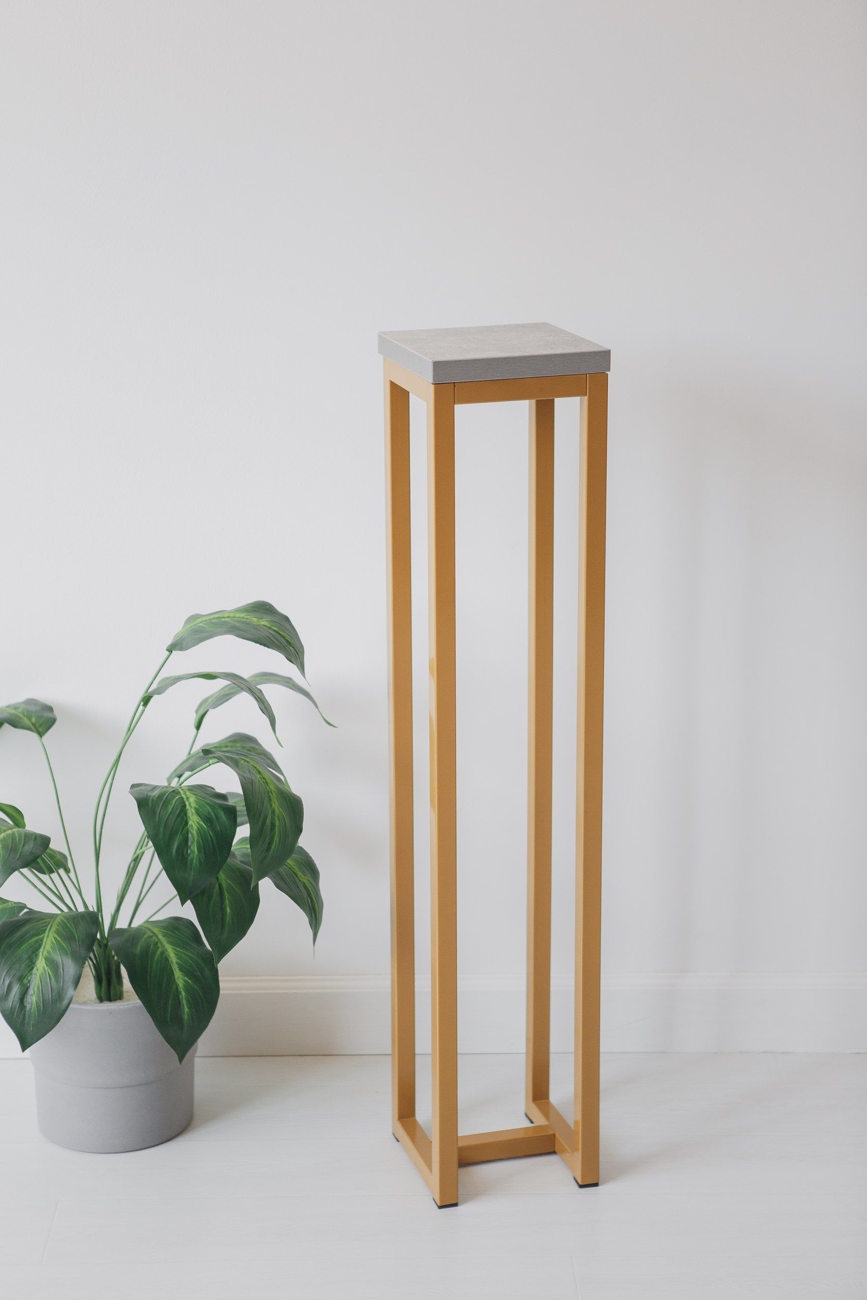 Цветочница-подставка Flowers Tower 100х20х20см ателье светлый, корпус золотой