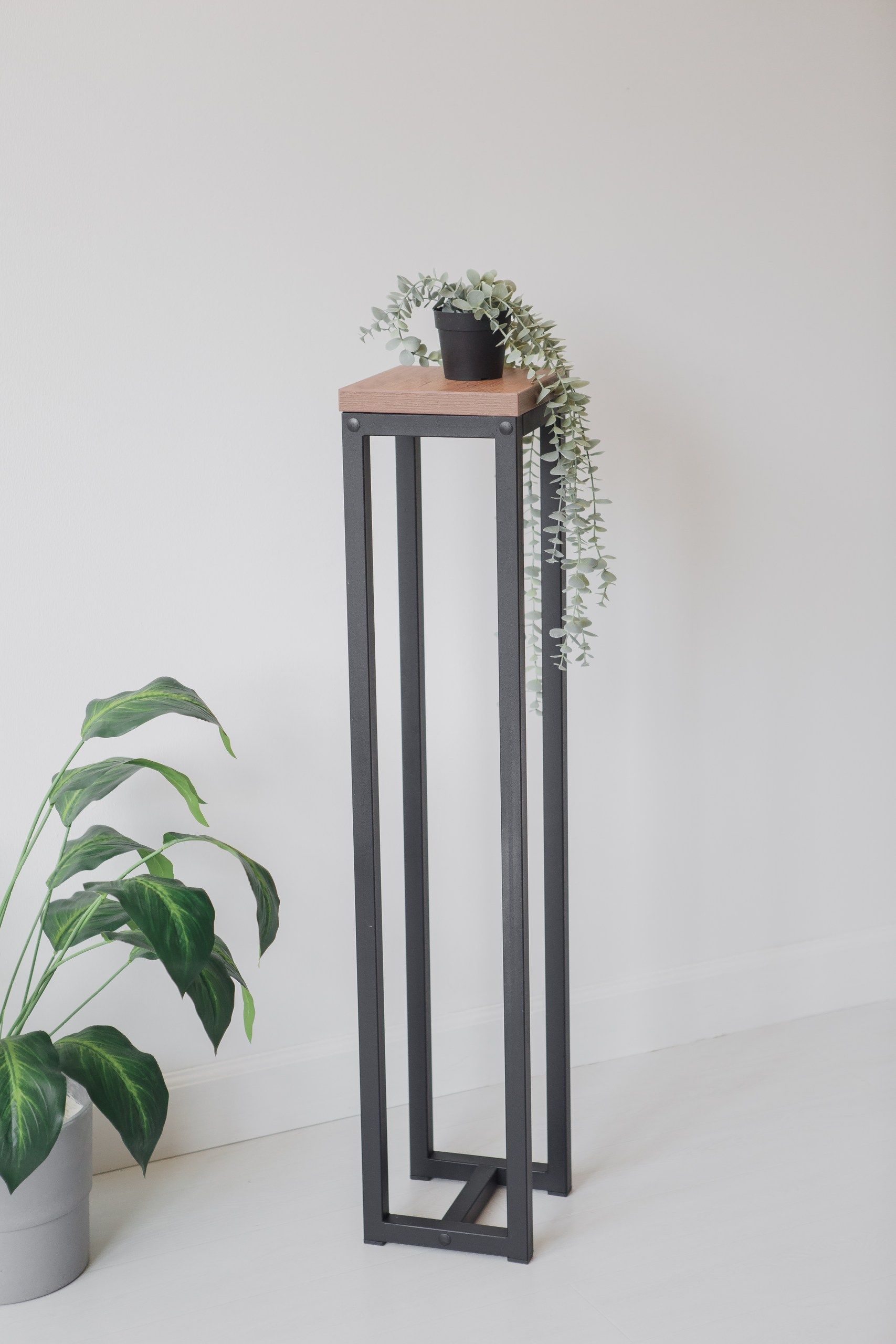 Цветочница-подставка Flowers Tower 100х20х20см дуб табачный, корпус черный