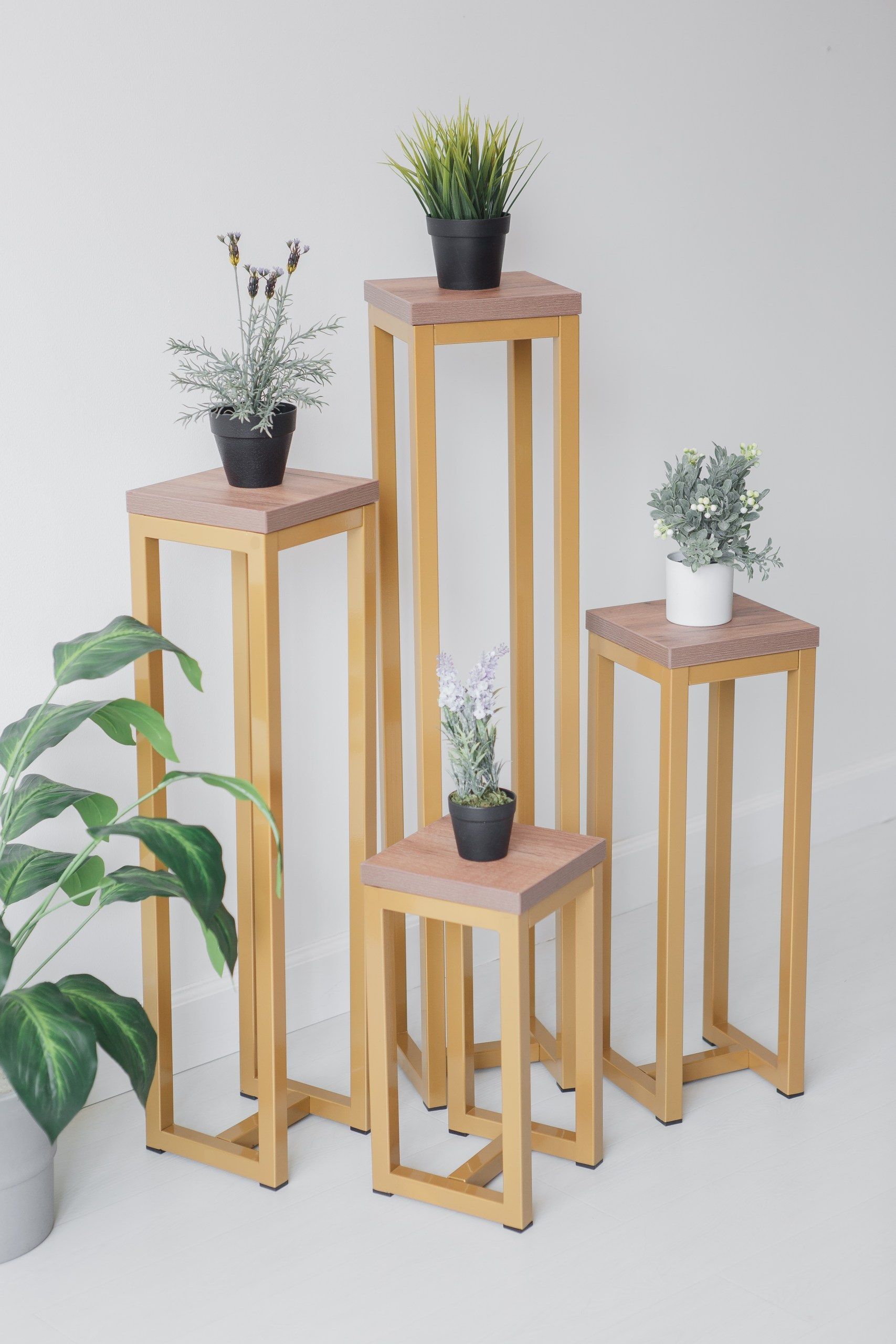Цветочница-подставка Flowers Tower 100х20х20см дуб табачный, корпус золотой