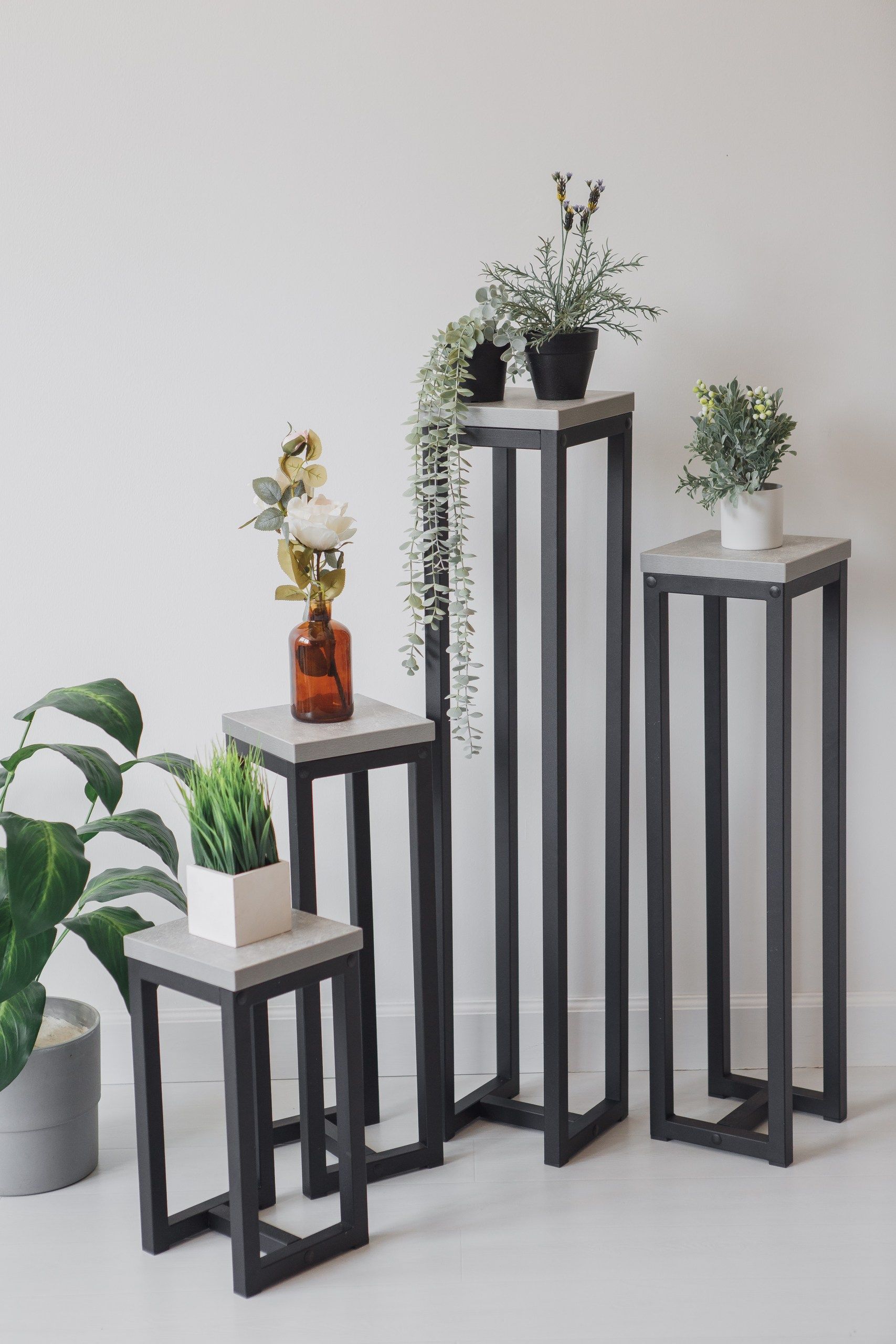 Цветочница-подставка Flowers Tower 100х20х20см ателье светлый, корпус черный