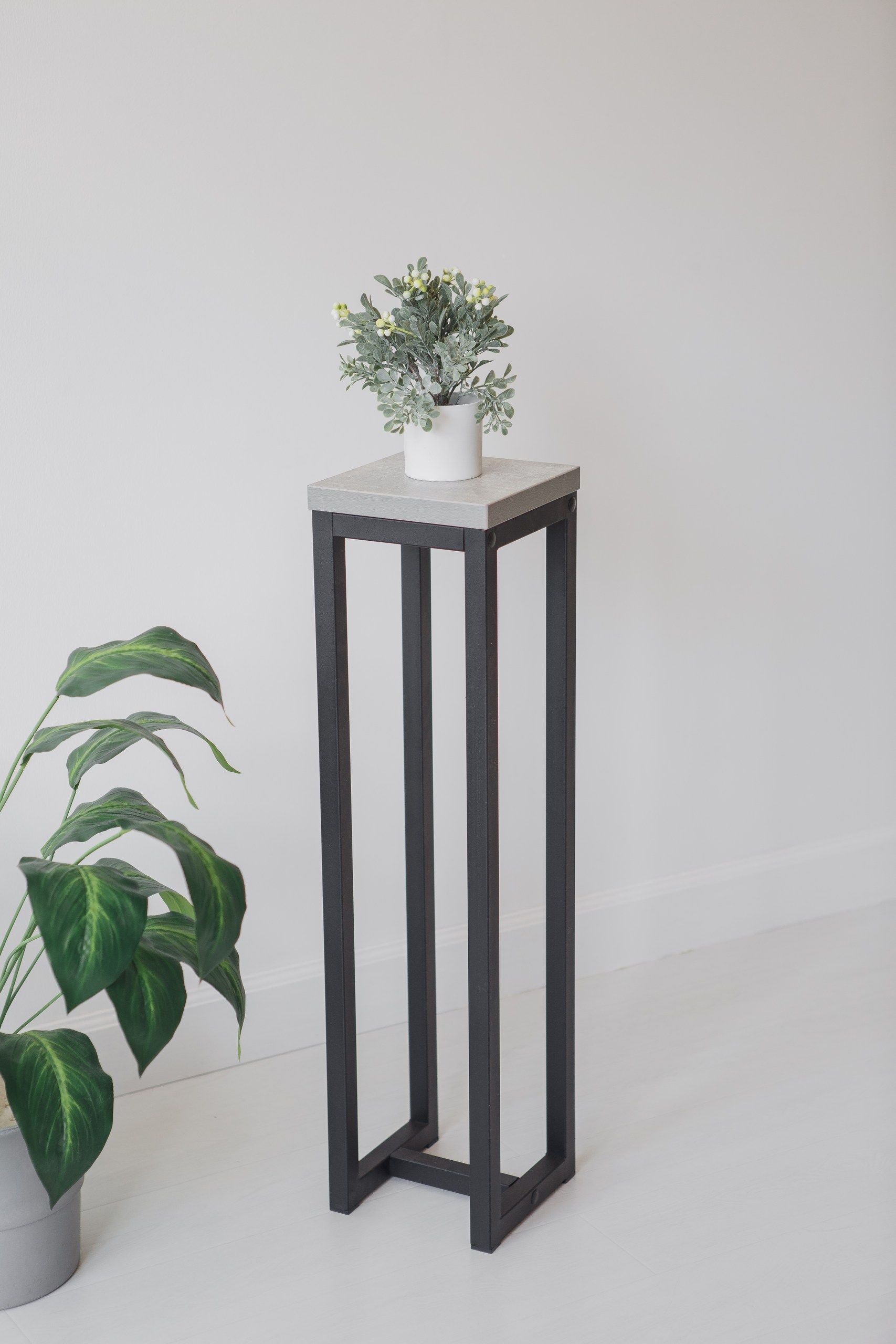 Цветочница-подставка Flowers Tower 80х20х20 см ателье светлый, корпус черный
