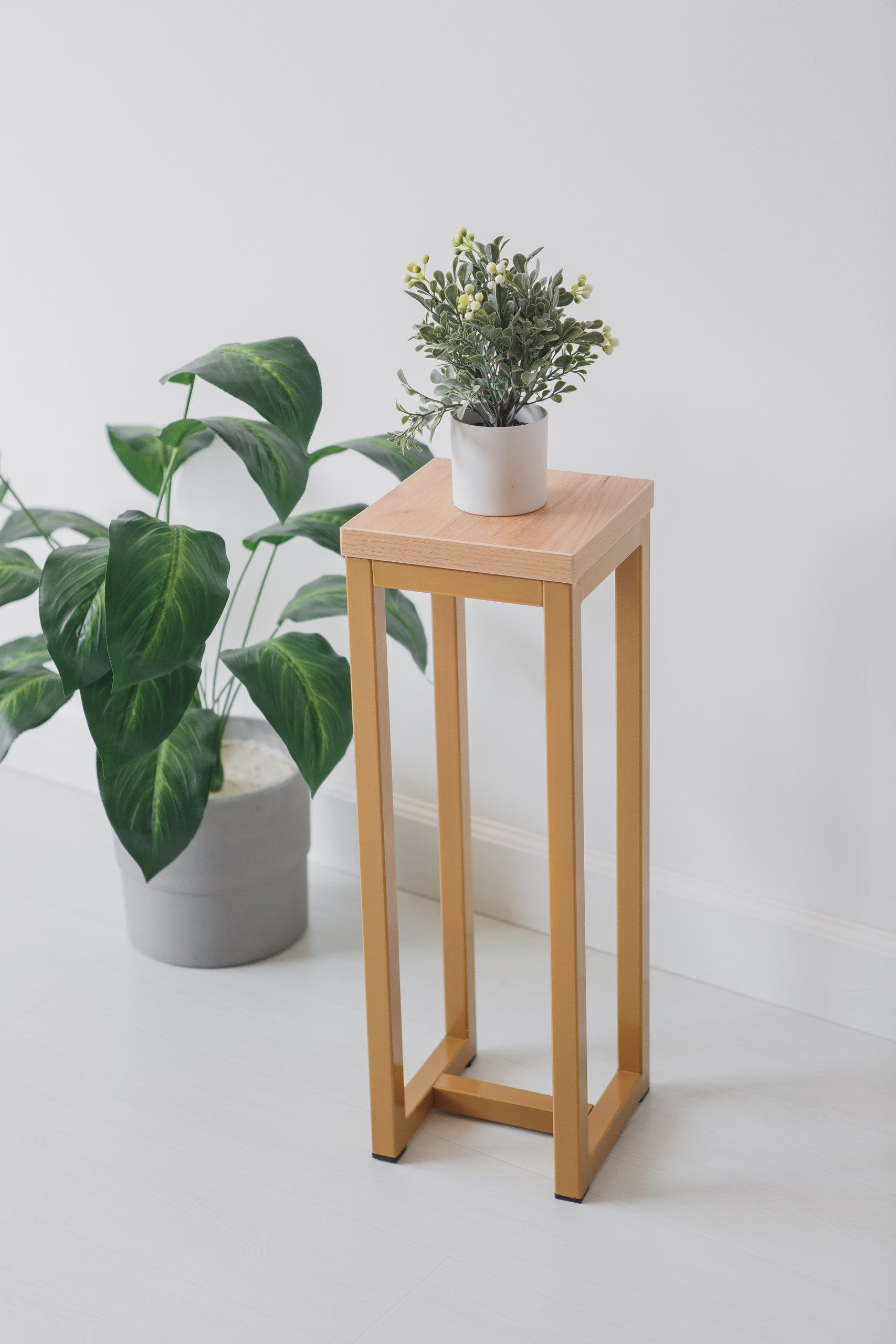 Цветочница-подставка Flowers Tower 60х20х20см дуб золотой, корпус золотой