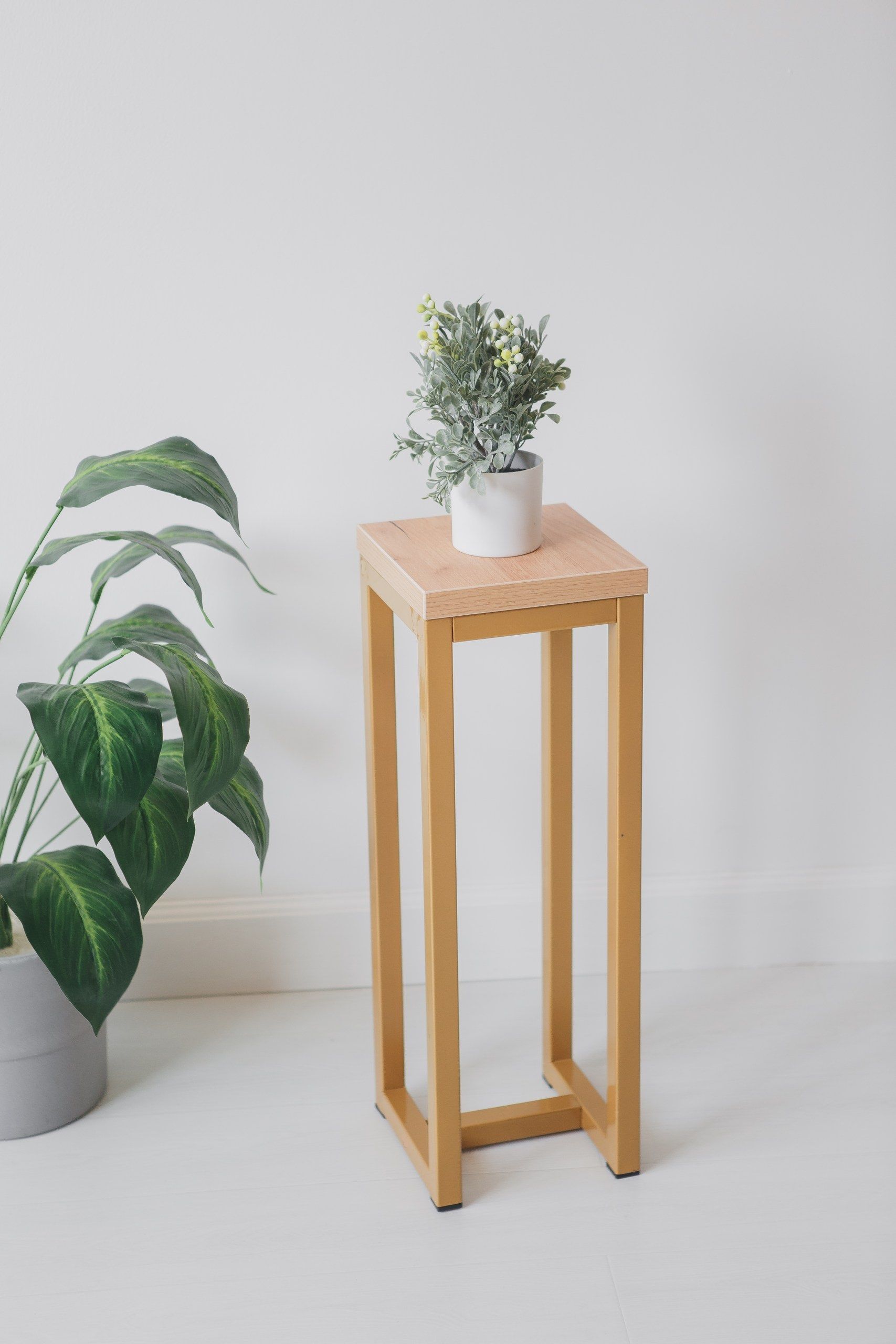 Цветочница-подставка Flowers Tower 60х20х20см дуб золотой, корпус золотой