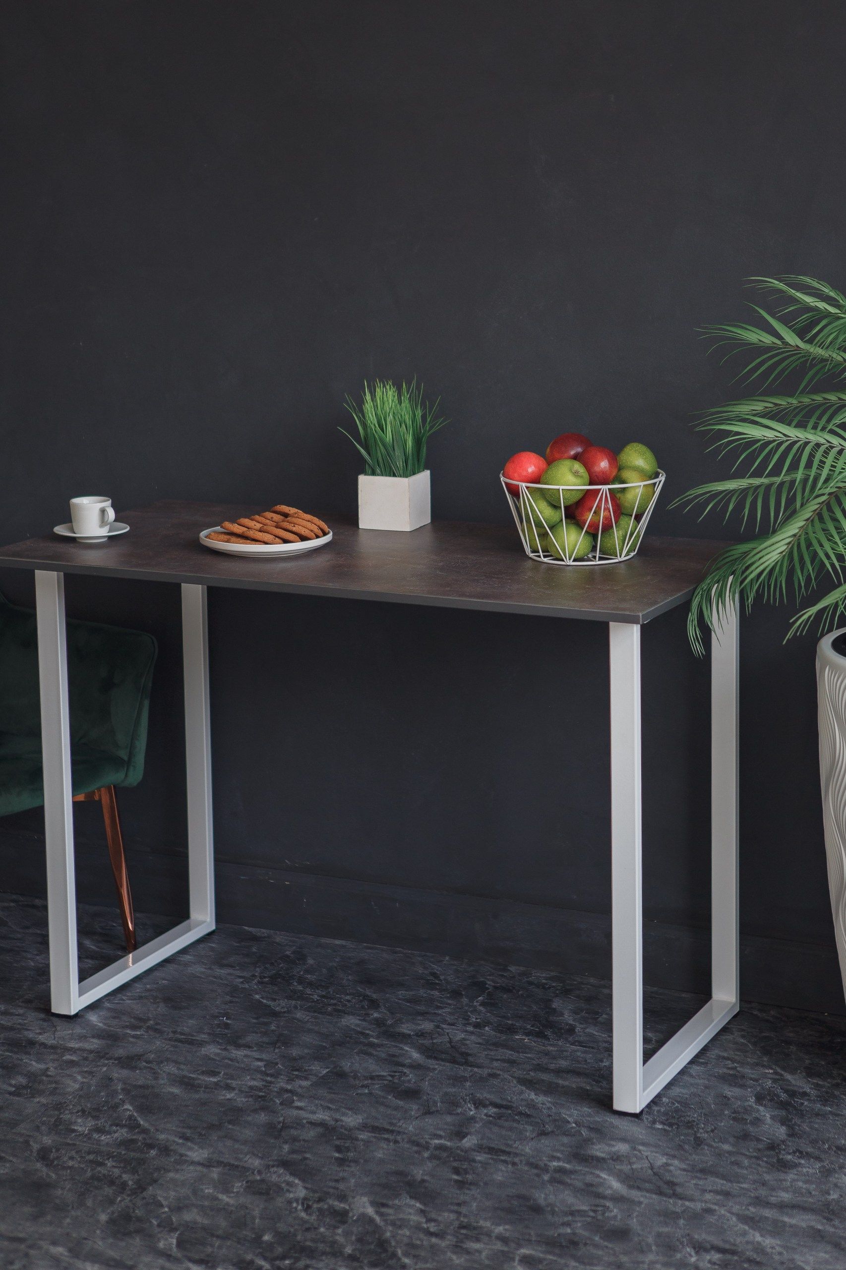 Стол обеденный кухонный письменный Universal Table 90х55см цвет ателье темный, ножки белые