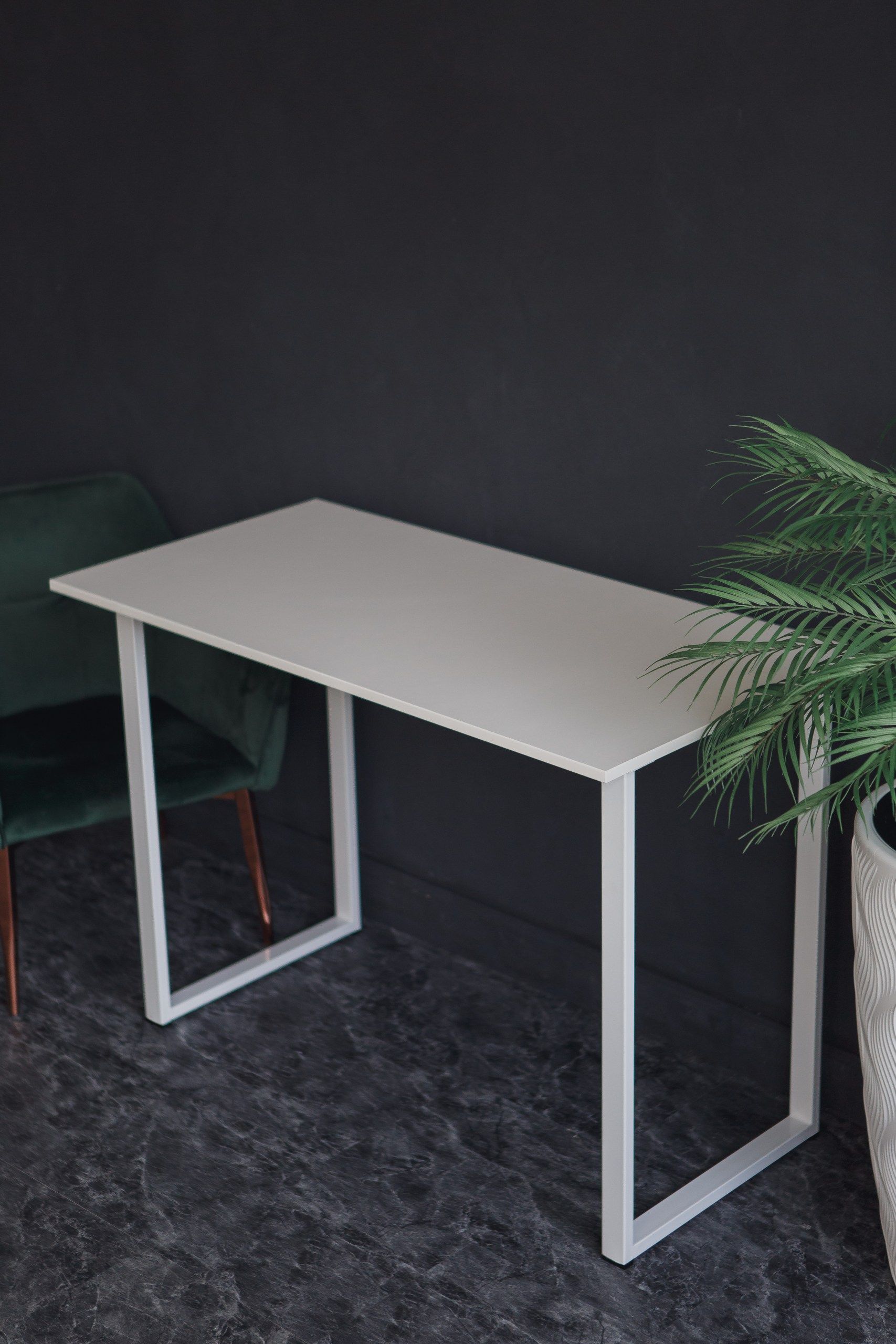 Стол письменный Universal Table 90х55см цвет белый, ножки белые